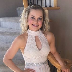 Meet your Posher, Brooke